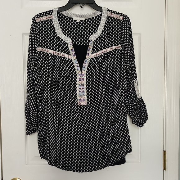 B skies are blue Tops - B SKIES ARE BLUE TOP